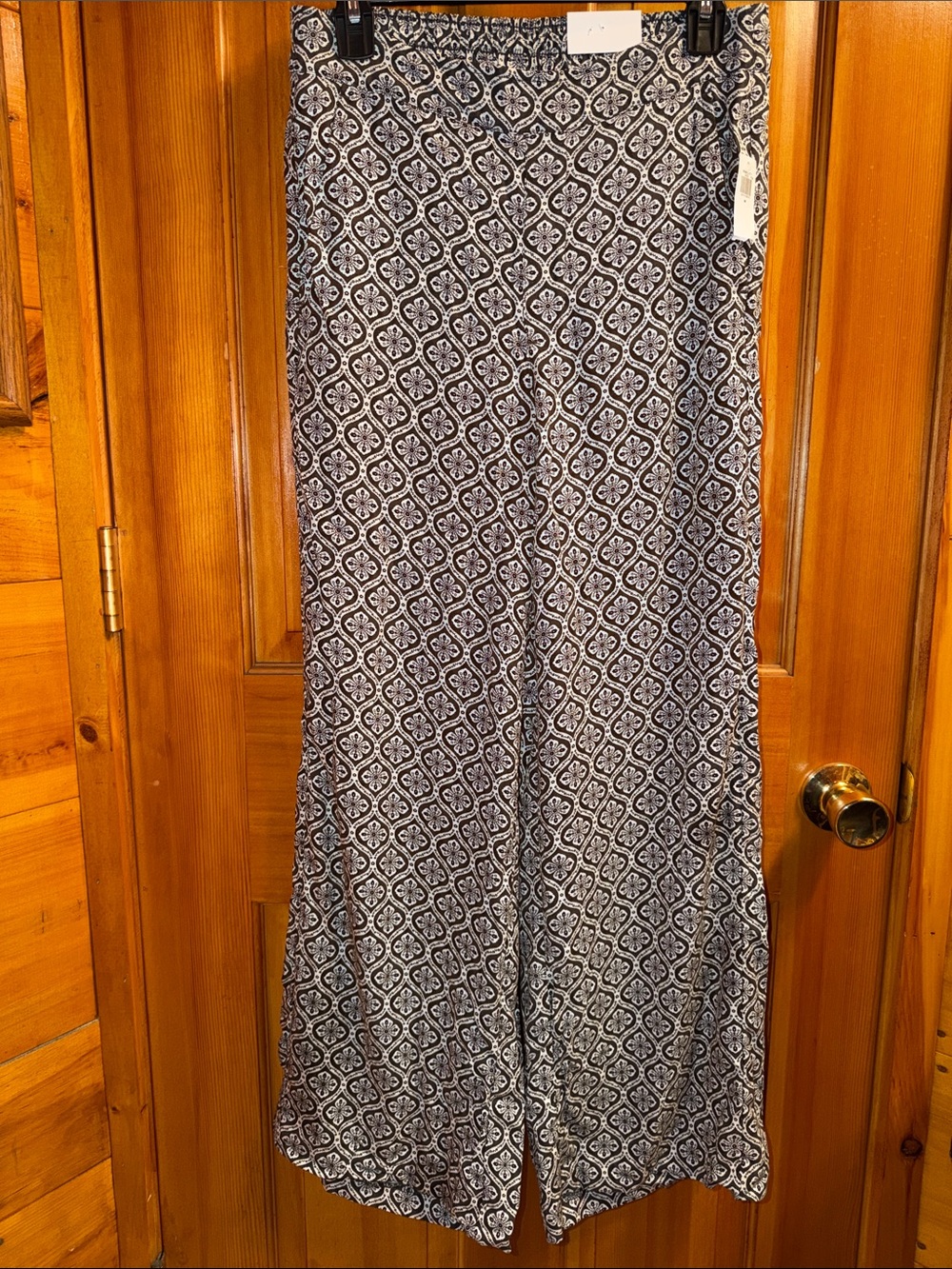 Old Navy Black and White Printed Wide-Leg Pants